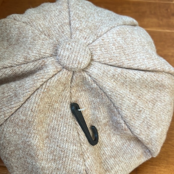 NWT David And Young Women's Brushed Knit Jersey Cabbie Hat OS - Picture 7 of 9